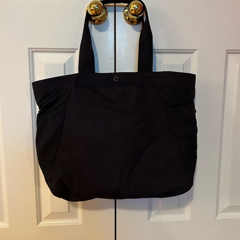 Lululemon bag